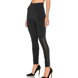 SPANX Perforated Panel Legging in Very Black High Rise Size Extra Small